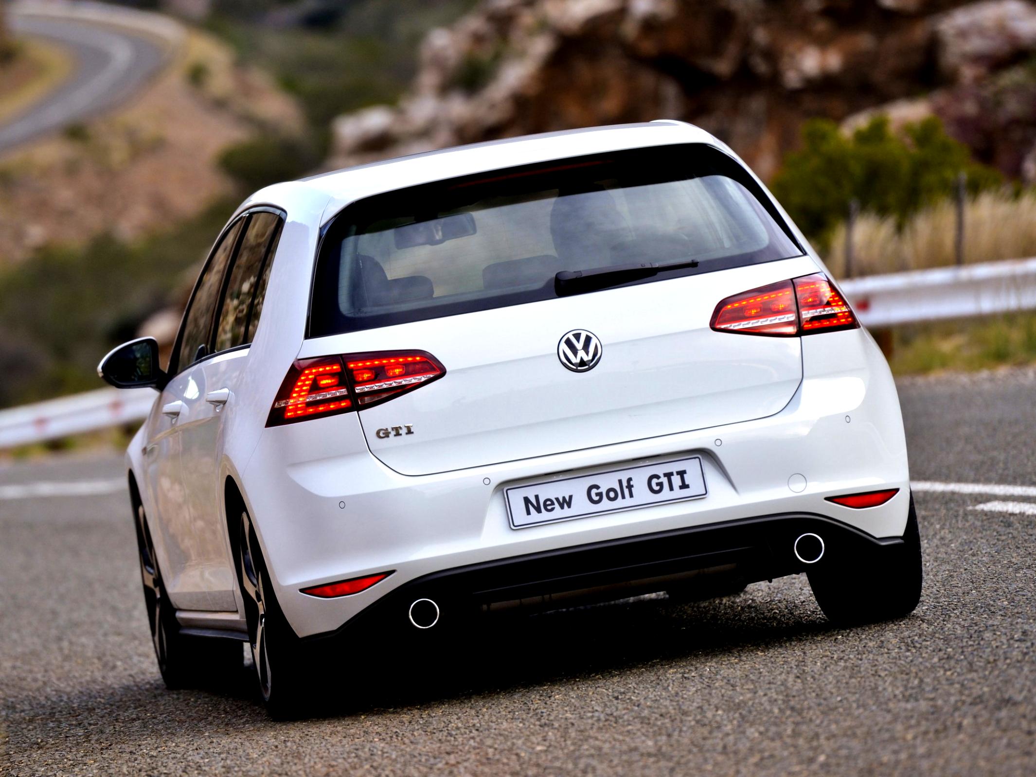 Volkswagen Golf GTI 2013 #51