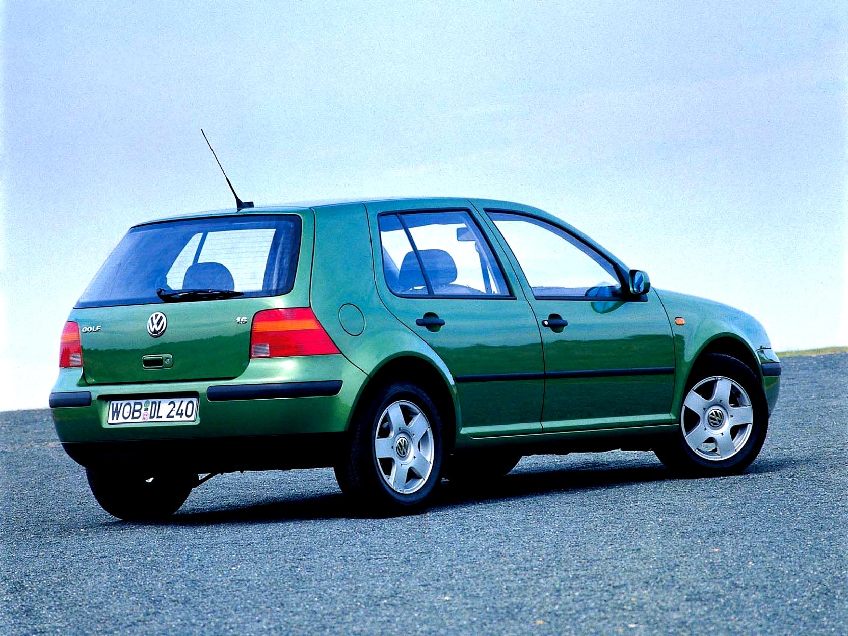 Volkswagen Golf IV 5 Doors 1997 #4