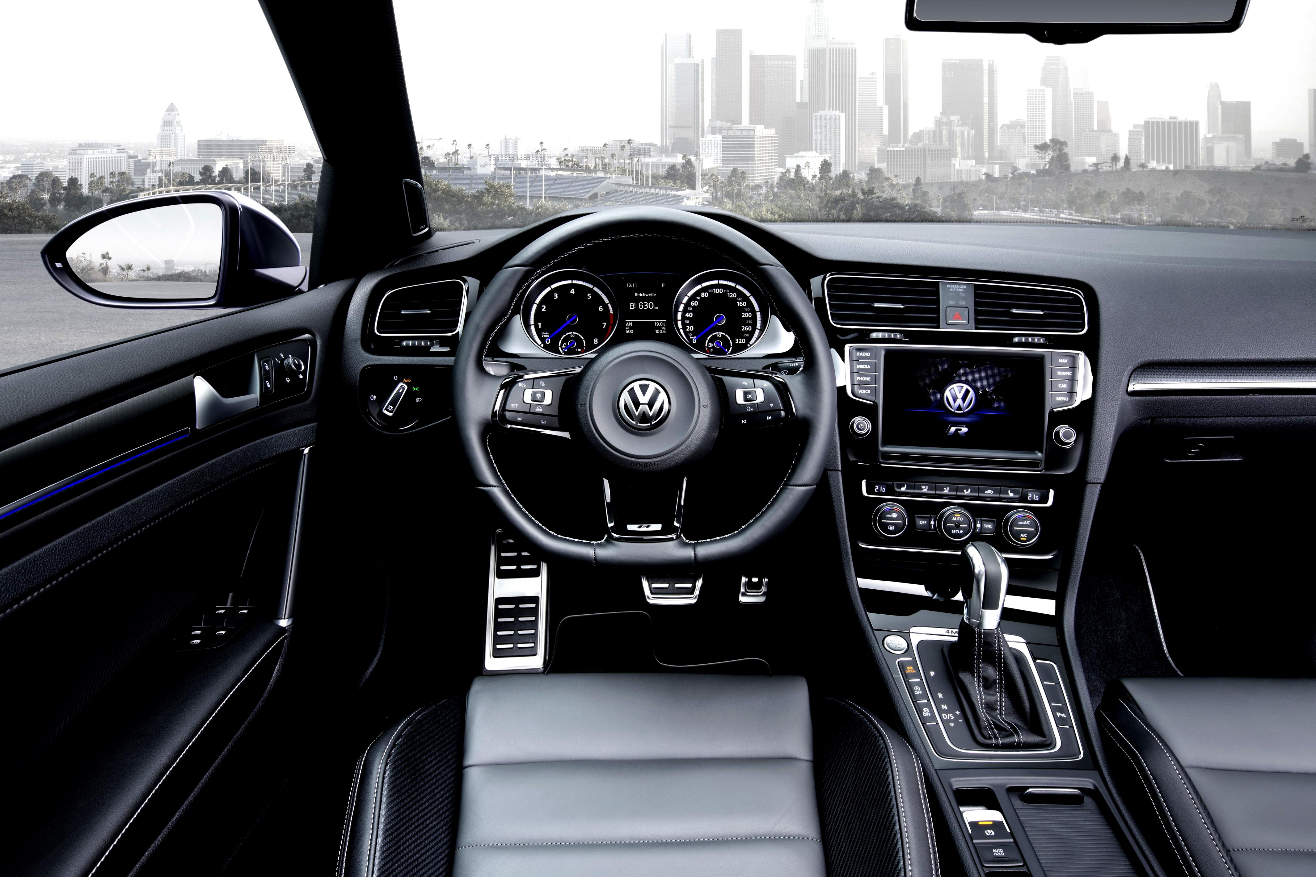 Volkswagen Golf R Variant 2015 #37
