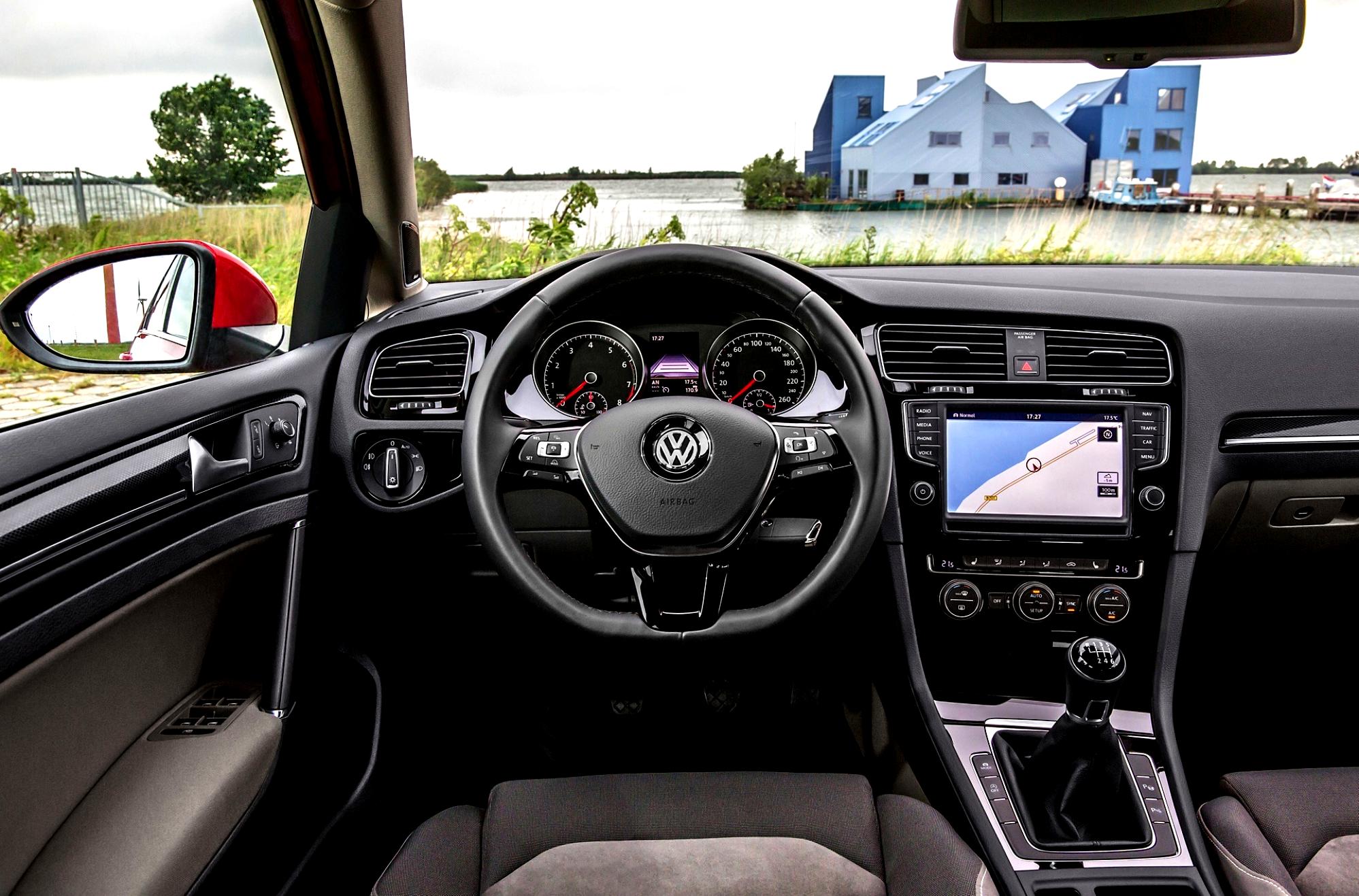 Volkswagen Golf Variant 2013 #65
