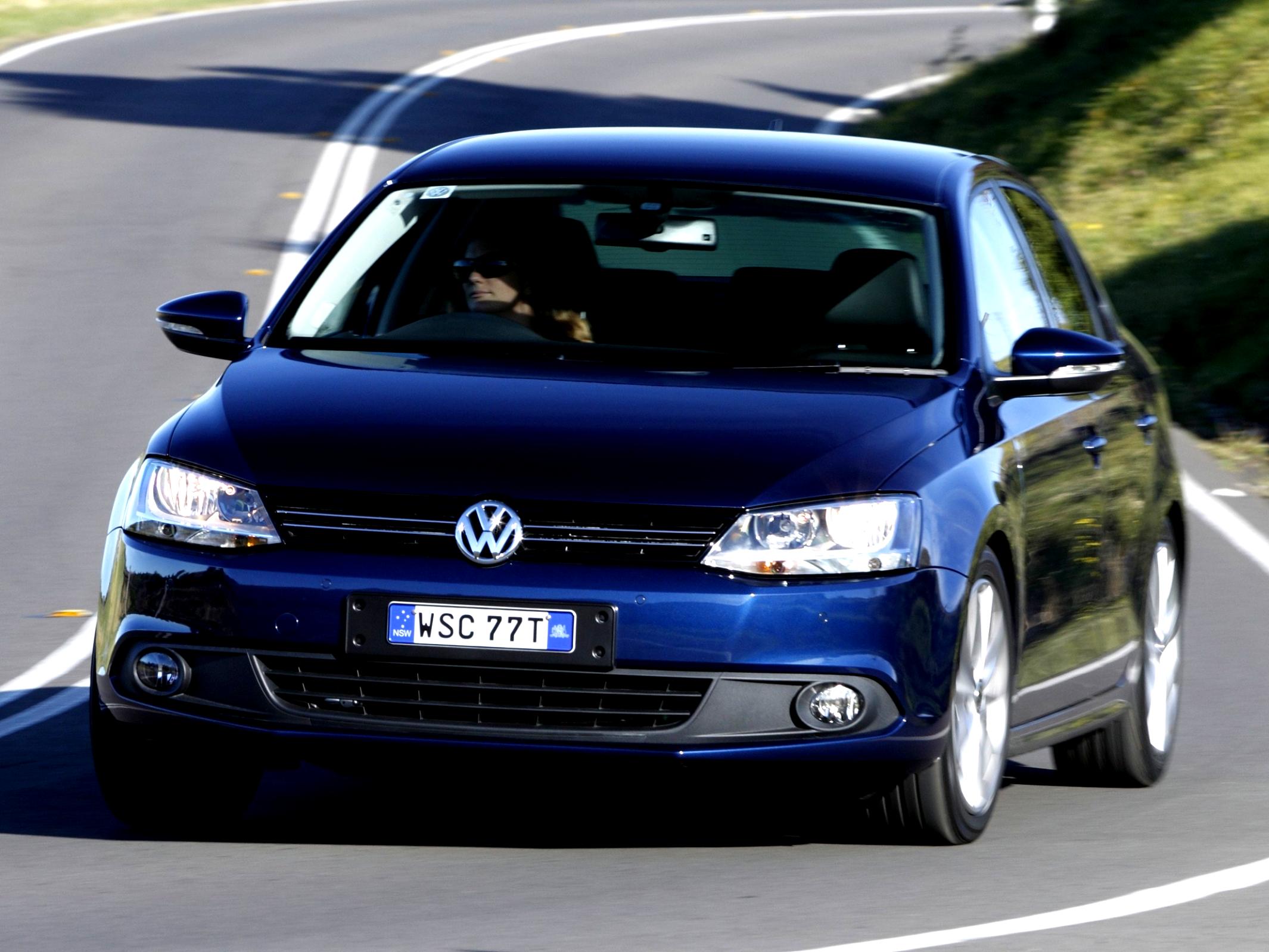 Volkswagen Jetta 2010 #17