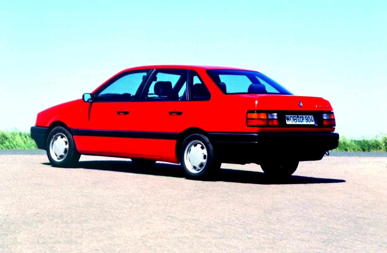 Volkswagen Passat 1988 #2