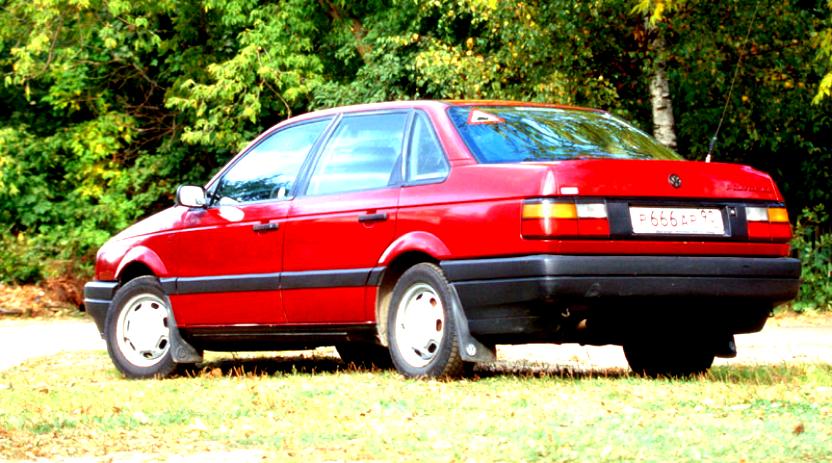 Volkswagen Passat 1988 #4