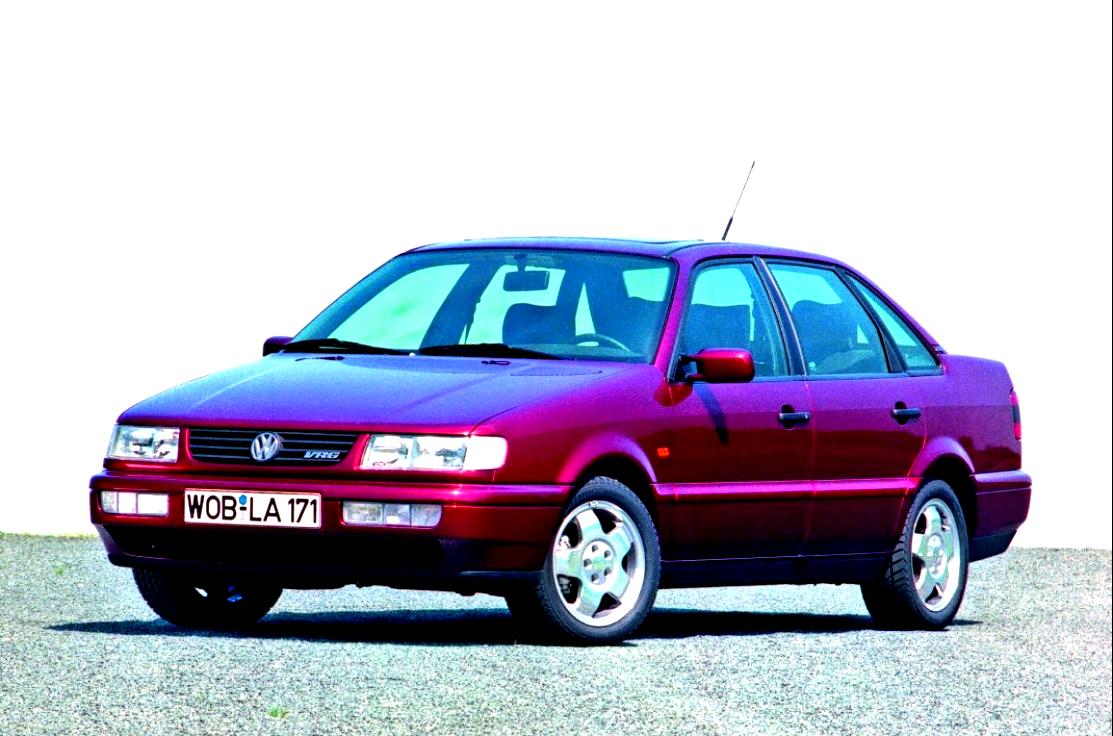 Volkswagen Passat 1993 #1