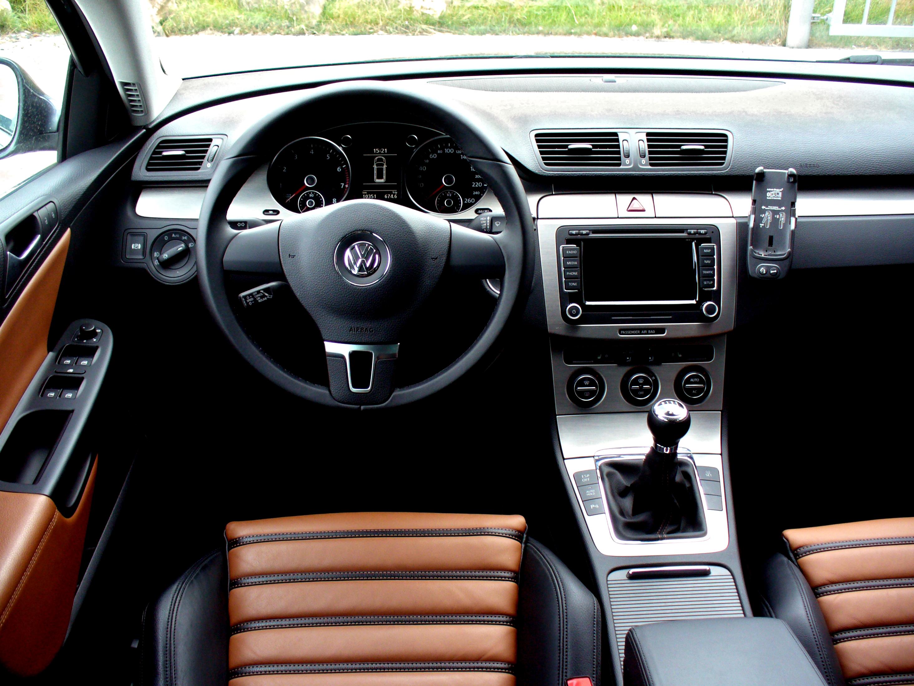 Volkswagen Passat 2010 #36