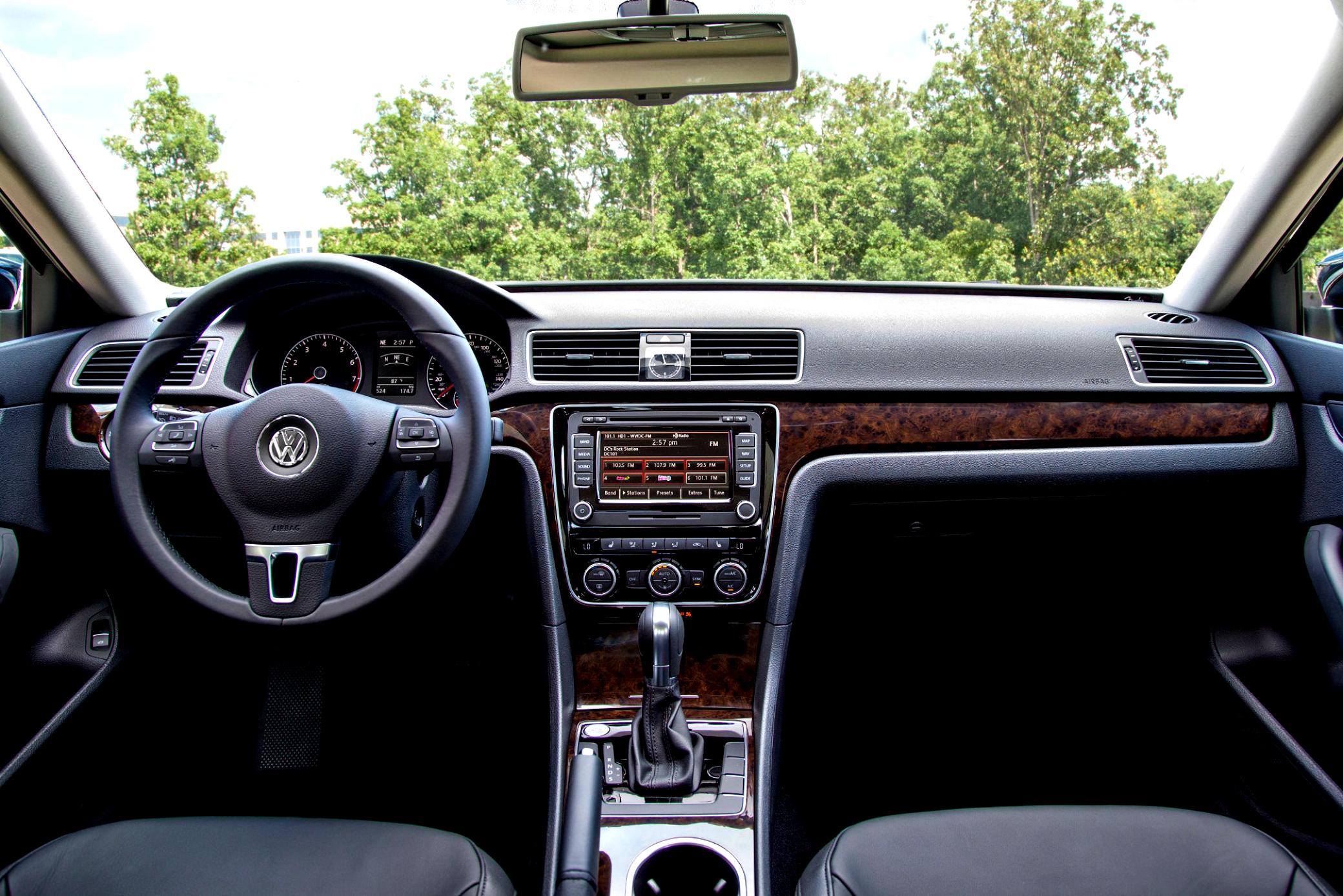 Volkswagen Passat 2014 #126