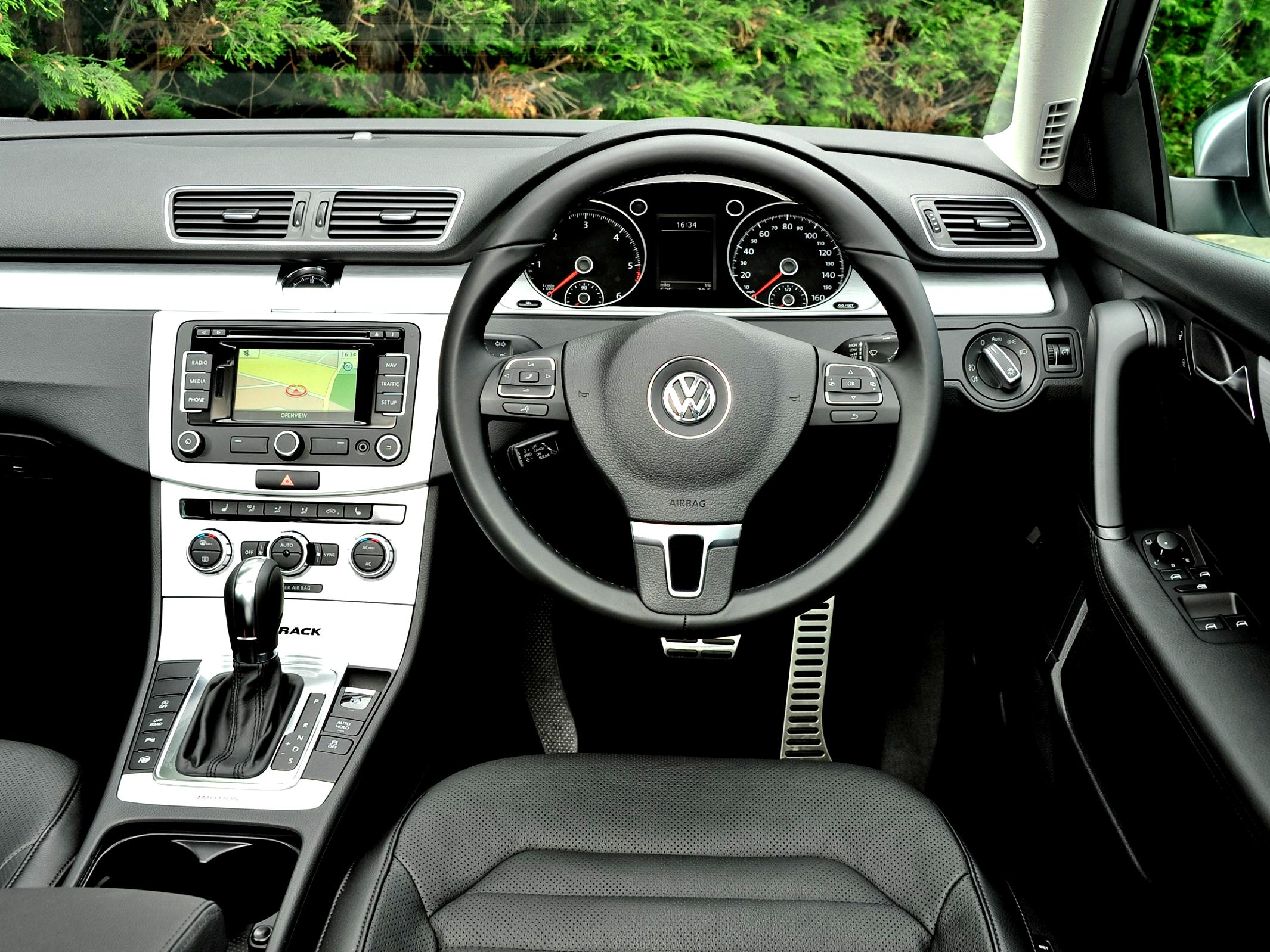 Volkswagen Passat Alltrack 2012 #53