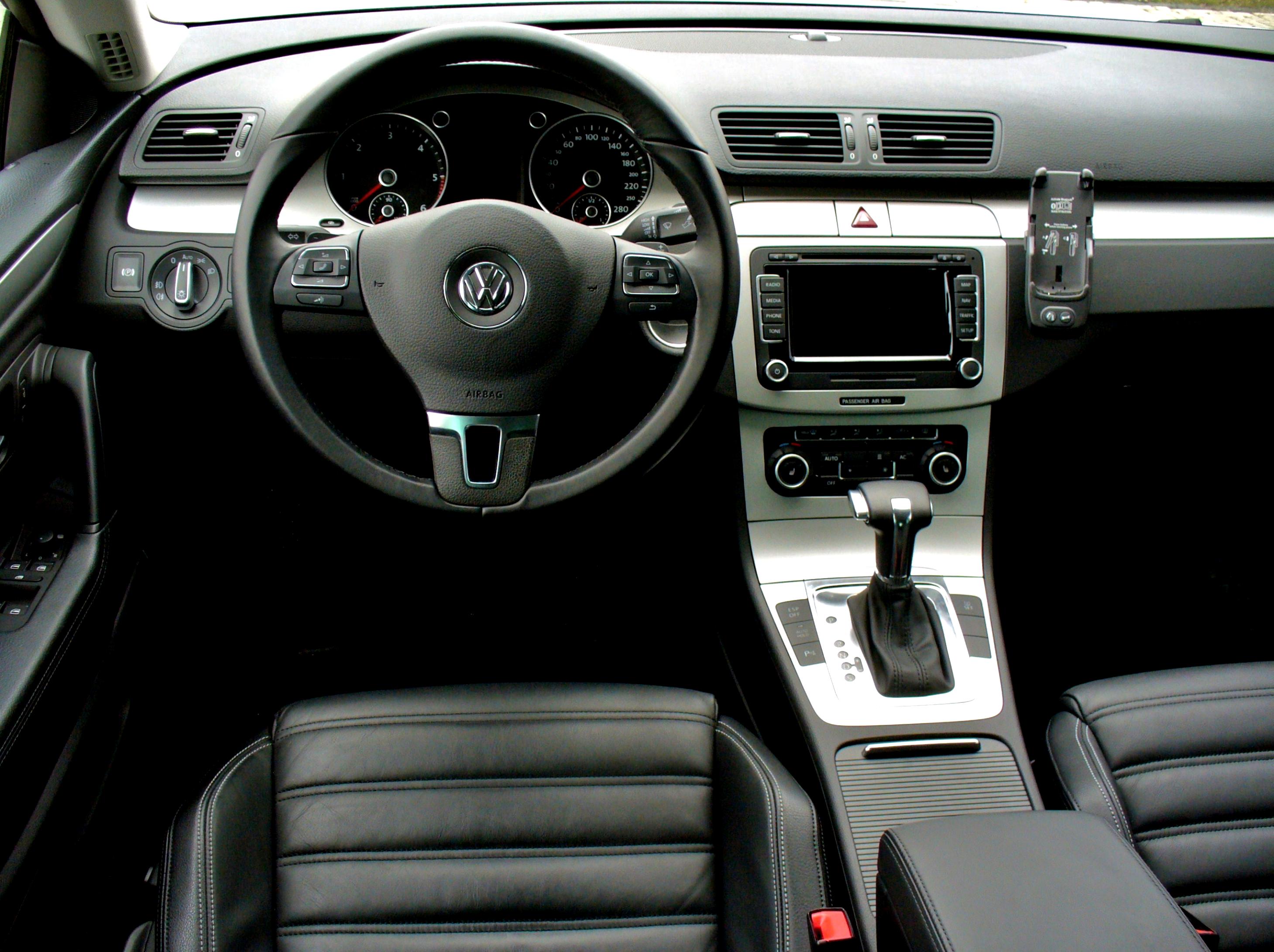 Volkswagen Passat CC 2009 #39