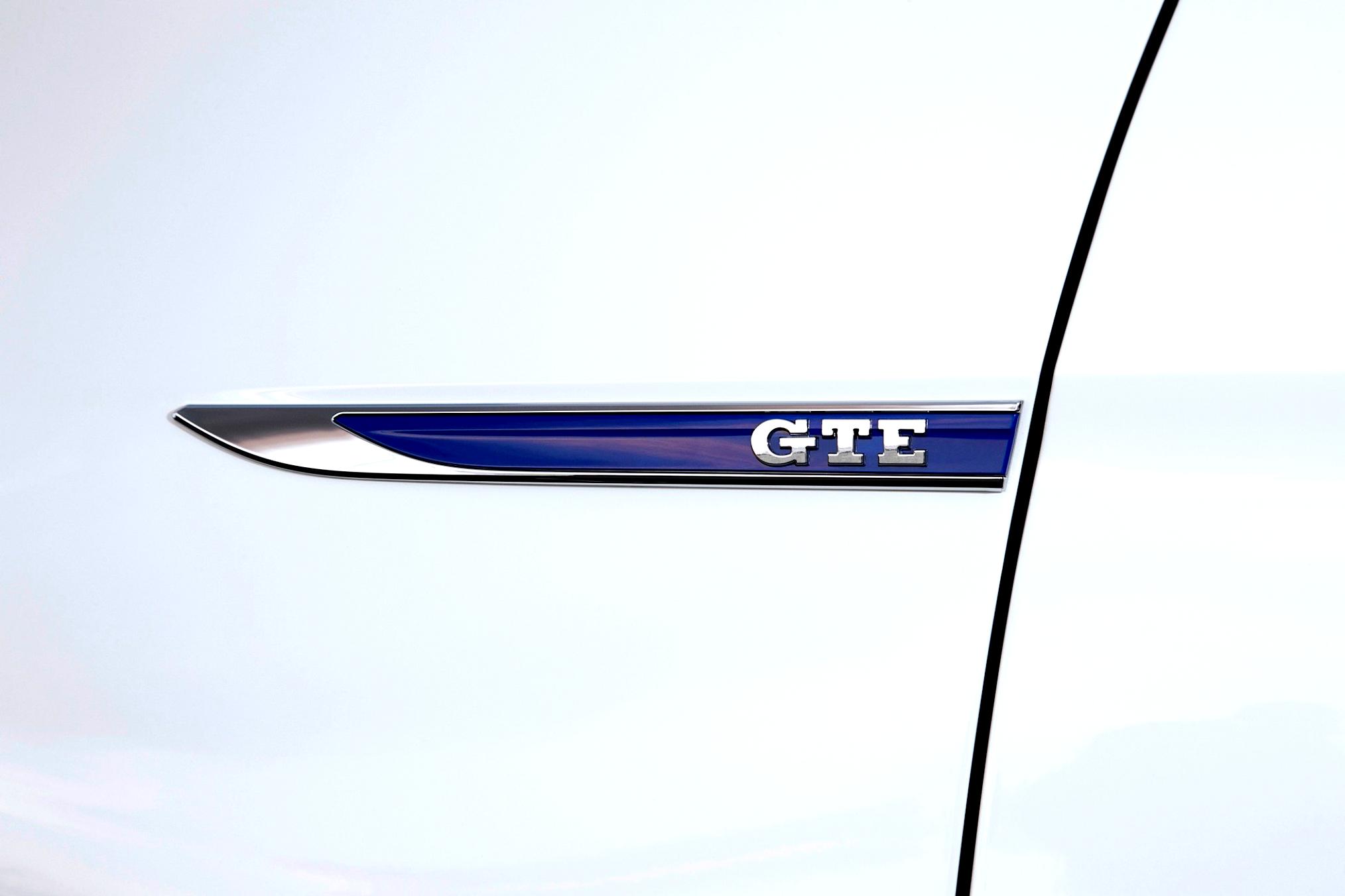 Volkswagen Passat GTE 2015 #32