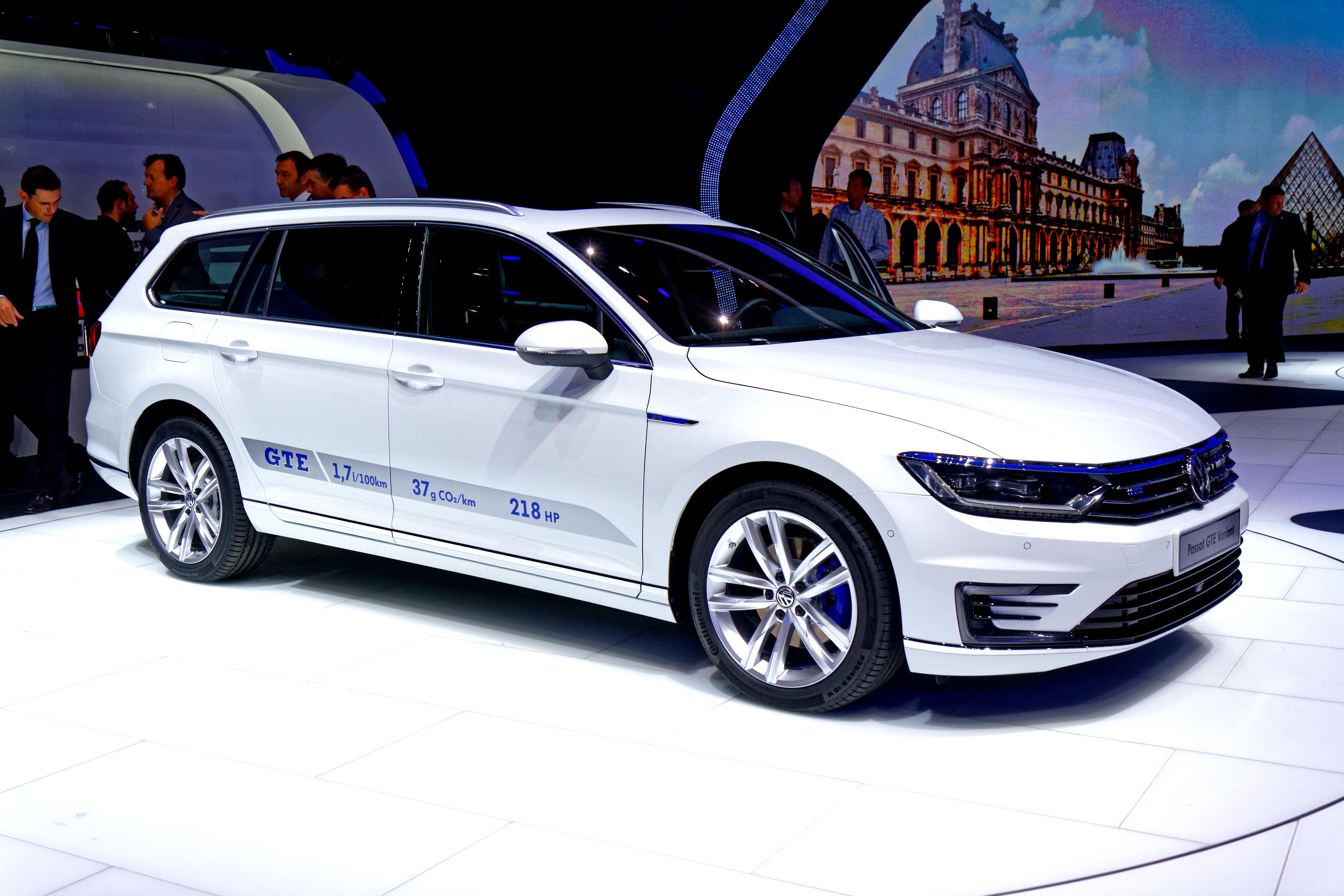 Volkswagen Passat Variant GTE 2015 #1