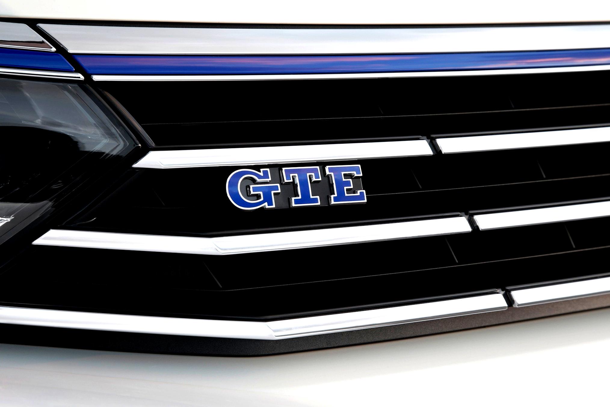 Volkswagen Passat Variant GTE 2015 #30