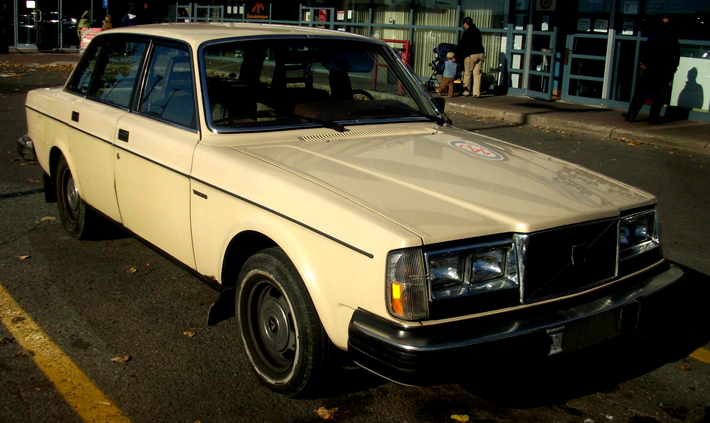 Volvo 245 1980 #2