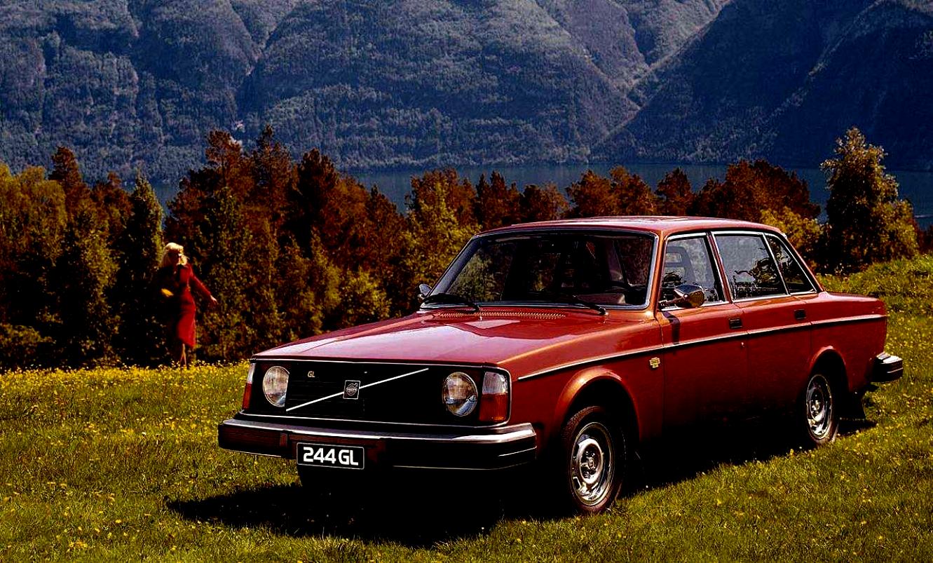 Volvo 262 1975 #7