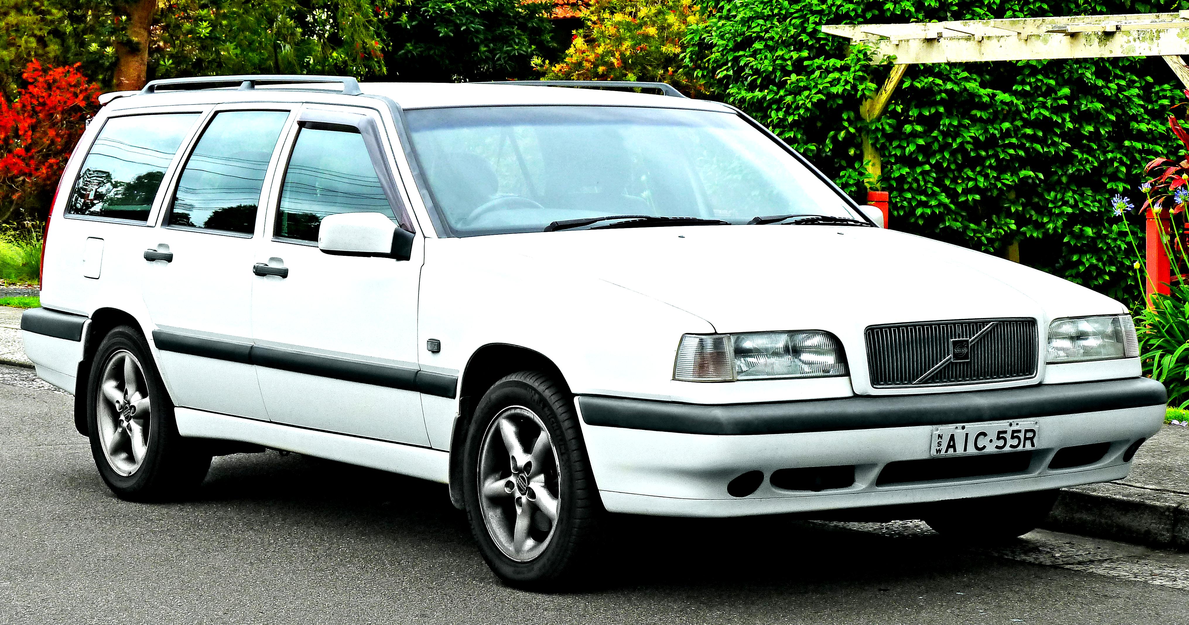 Volvo 850 Estate 1993 #1