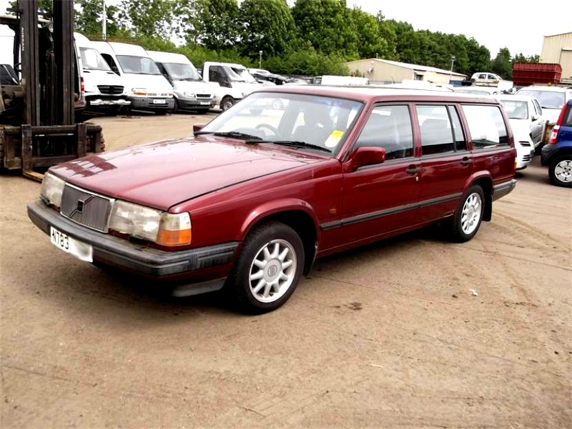 Volvo 940 Estate 1990 #32