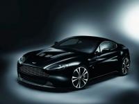 Aston Martin Rapide 2010 #39
