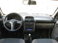 Chevrolet Celta - 5 Doors 2000 #56