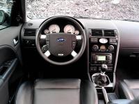 Ford Mondeo Sedan 2000 #14