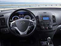 Hyundai Elantra 2010 #58