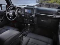 Jeep Wrangler Unlimited Altitude 2012 #06