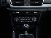 Mazda 3 / Axela Hatchback 2013 #91