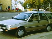 Mitsubishi Lancer Hatchback 1988 #08
