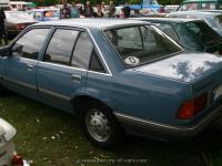 Opel Rekord Sedan 1982 #09