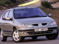 Renault Megane 5 Doors 1999 #01