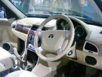 Tata Motors Safari Storme 2012 #11