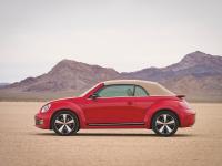 Volkswagen Beetle Cabriolet 2013 #1