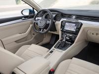 Volkswagen Passat Variant GTE 2015 #34