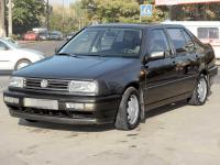 Volkswagen Vento/Jetta 1992 #13